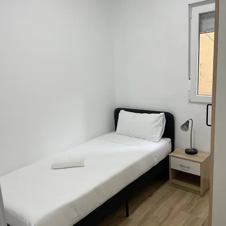 Apartamentos Tarradellas Sants Estacio *
