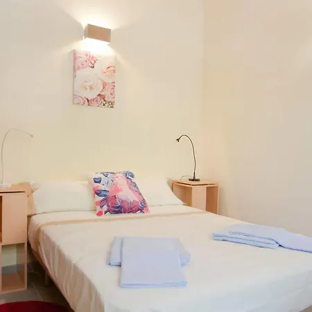 Tarradellas Sants Estacio Apartament *