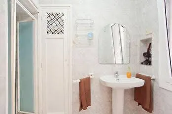 Tarradellas Sants Estacio Apartament *